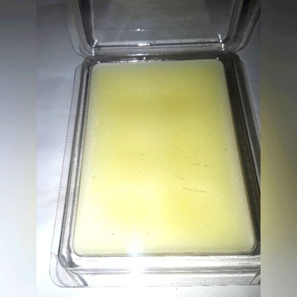 HAND crafted Vanilla Creme waxmelt tarts brand new buy1 get 2 free mix n match - Picture 3 of 7